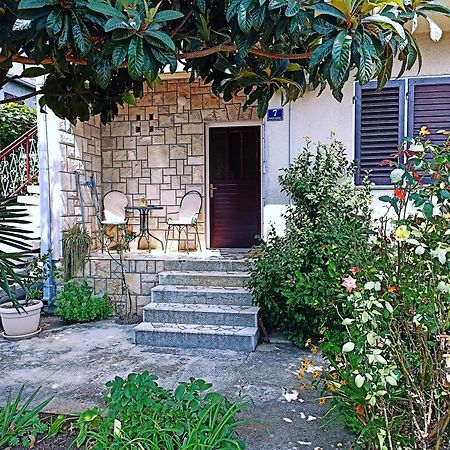 Apartman "Citrus" トレビニエ エクステリア 写真