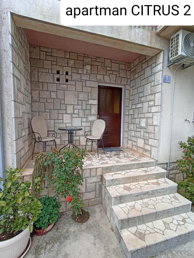 Apartman "Citrus" トレビニエ エクステリア 写真